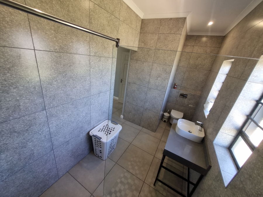 3 Bedroom Property for Sale in Country Club Western Cape